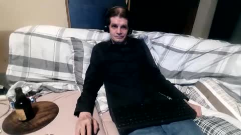 Snapshot of bponie1 chatting on September 19, 2025, 2:24 am bponie1 online show from September 19, 2025, 2:24 am