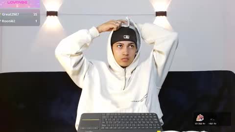 Snapshot of br4ndon_cooper chatting on September 21, 2025, 4:30 pm Brandon online show from September 21, 2025, 4:30 pm