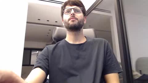 Snapshot of brads91 chatting on December 6, 2024, 7:34 pm brads online show from December 6, 2024, 7:34 pm