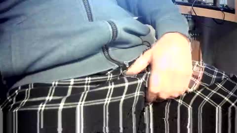 Snapshot of bram27370 chatting on December 4, 2024, 8:56 am bram27370 online show from December 4, 2024, 8:56 am