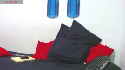 Snapshot of breinerxxlhot chatting on February 22, 2025, 10:09 pm Breiner online show from February 22, 2025, 10:09 pm