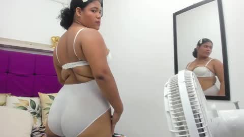Snapshot of brenda_smith19x chatting on September 23, 2025, 11:35 am brenda_smith19x online show from September 23, 2025, 11:35 am