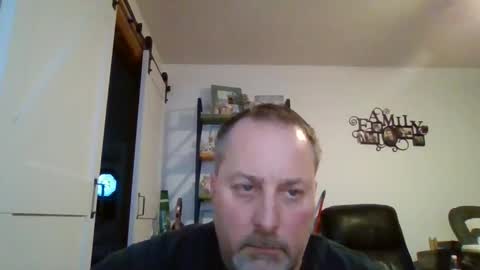 hey online show from January 12, 2025, 9:51 pm
