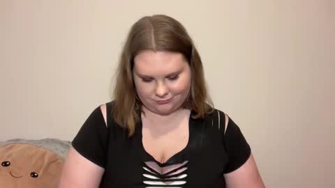 Snapshot of briannakiss21 chatting on October 29, 2025, 10:22 pm Brianna online show from October 29, 2025, 10:22 pm