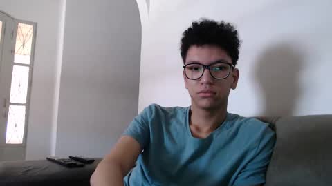 Snapshot of brocklow chatting on February 14, 2025, 1:51 pm Derek Richard online show from February 14, 2025, 1:51 pm