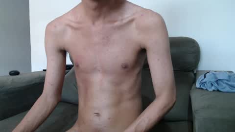 Snapshot of brocklow chatting on February 17, 2025, 5:32 pm Derek Richard online show from February 17, 2025, 5:32 pm