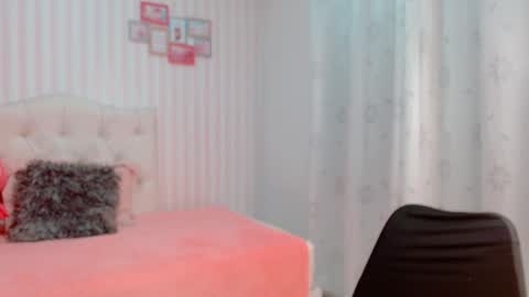 Snapshot of brooklove_doll chatting on December 3, 2024, 4:03 am Brook Loves online show from December 3, 2024, 4:03 am