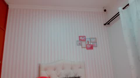 Snapshot of brooklove_doll chatting on December 5, 2024, 4:09 am Brook Loves online show from December 5, 2024, 4:09 am