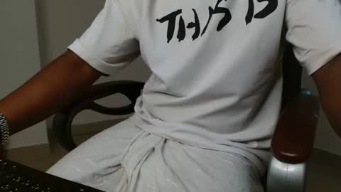 Snapshot of brown_king_00 chatting on November 14, 2025, 5:33 pm brown_king_00 online show from November 14, 2025, 5:33 pm