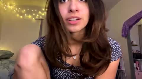 Snapshot of brownbunny212 chatting on February 10, 2025, 5:25 am brownbunny212 online show from February 10, 2025, 5:25 am