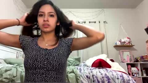 Snapshot of brownbunny212 chatting on February 14, 2025, 5:09 am brownbunny212 online show from February 14, 2025, 5:09 am