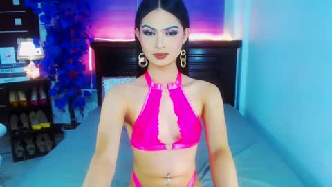 Snapshot of brownsausageroberta chatting on December 18, 2024, 2:06 pm Roberta  GODDESS OF PLEASURE AND SEXUALDESIRE   online show from December 18, 2024, 2:06 pm