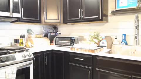 Snapshot of bruce5159 chatting on September 16, 2025, 12:11 am Bruce online show from September 16, 2025, 12:11 am