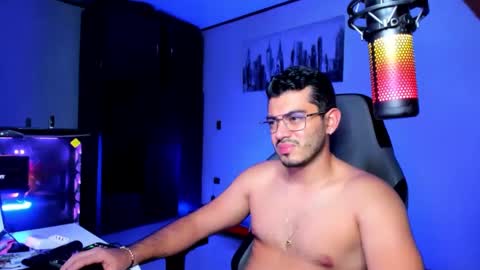 Snapshot of bruno_diaz31 chatting on February 19, 2025, 3:06 am Bruno online show from February 19, 2025, 3:06 am