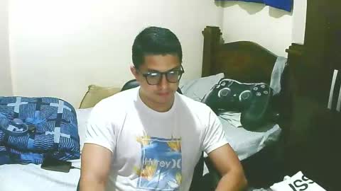 Snapshot of bryanbendy chatting on September 18, 2025, 5:09 am bryanbendy online show from September 18, 2025, 5:09 am