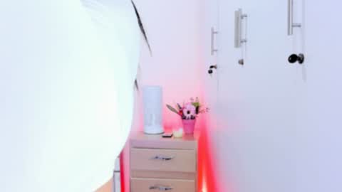 Snapshot of bryonny_ chatting on December 6, 2024, 12:27 pm Carly online show from December 6, 2024, 12:27 pm