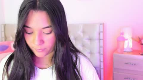 Snapshot of bryonny_ chatting on December 13, 2024, 4:16 pm Carly online show from December 13, 2024, 4:16 pm