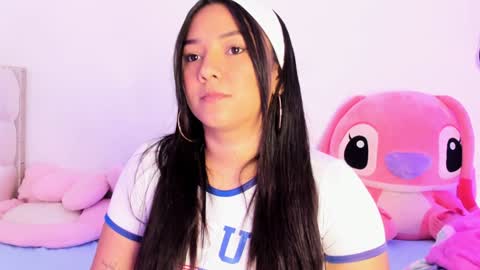 Snapshot of bryonny_ chatting on January 17, 2025, 4:15 pm Carly online show from January 17, 2025, 4:15 pm