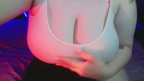 Snapshot of bubble_bambam chatting on December 4, 2024, 5:44 pm Nancy 3 online show from December 4, 2024, 5:44 pm