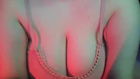 Snapshot of bubble_bambam chatting on December 30, 2024, 4:51 pm Nancy 3 online show from December 30, 2024, 4:51 pm