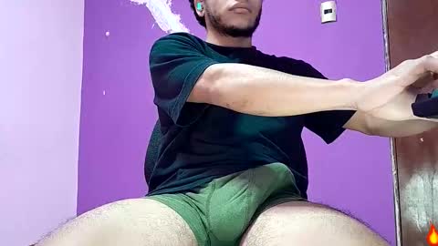 Snapshot of buckbigdick chatting on September 15, 2025, 12:38 pm buckbigdick online show from September 15, 2025, 12:38 pm