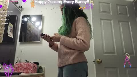 Snapshot of bunnycheekz chatting on January 30, 2025, 12:29 am Tokki bunny online show from January 30, 2025, 12:29 am