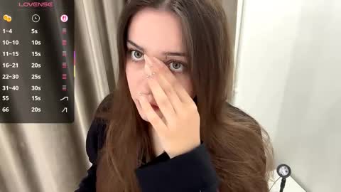 Snapshot of bushihugs chatting on October 7, 2025, 11:46 pm Hexy online show from October 7, 2025, 11:46 pm