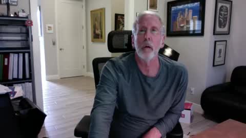 Snapshot of bustinout99 chatting on January 8, 2025, 5:37 pm afternoon wood online show from January 8, 2025, 5:37 pm