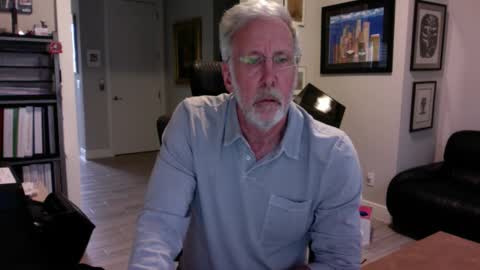 Snapshot of bustinout99 chatting on February 3, 2025, 9:39 pm afternoon wood online show from February 3, 2025, 9:39 pm