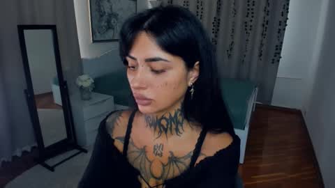 Snapshot of butter_f1y chatting on September 18, 2025, 6:26 am Sabrina online show from September 18, 2025, 6:26 am