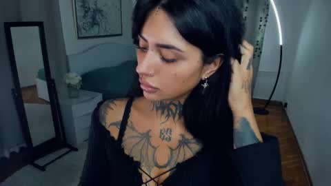Snapshot of butter_f1y chatting on September 20, 2025, 6:14 am Sabrina online show from September 20, 2025, 6:14 am