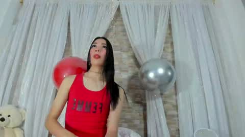 Snapshot of bylie_hills chatting on January 15, 2025, 2:02 pm bylie_hills online show from January 15, 2025, 2:02 pm