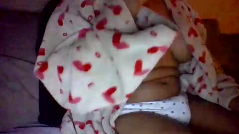 Snapshot of caligirl310r chatting on March 8, 2025, 6:21 am Caligurl   Queen    Head Fluffer In Charge  Goddess of Cocktease   Mistress of Holes online show from March 8, 2025, 6:21 am