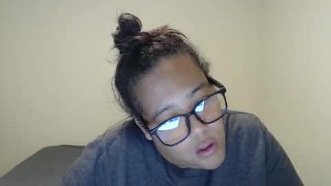 Snapshot of cals9x chatting on October 17, 2025, 12:36 am camzxoxox online show from October 17, 2025, 12:36 am