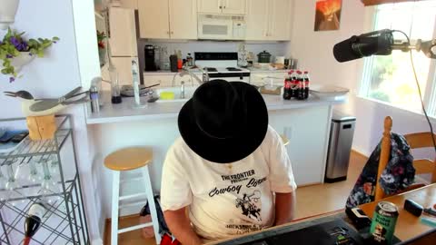 camarant online show from October 6, 2025, 8:50 pm