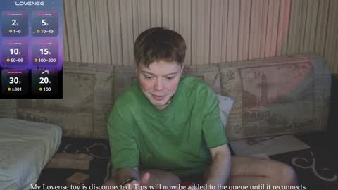 Snapshot of cameron_crowly chatting on December 9, 2024, 5:51 am Cameron online show from December 9, 2024, 5:51 am