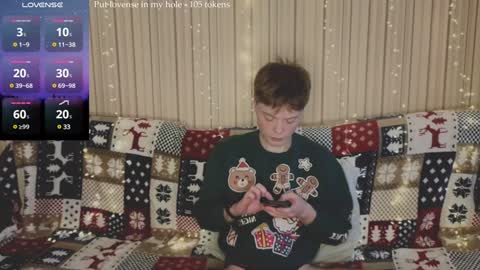 Snapshot of cameron_crowly chatting on December 22, 2024, 6:06 am Cameron online show from December 22, 2024, 6:06 am