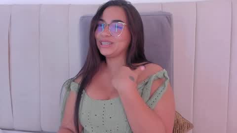 Snapshot of camila_adams chatting on January 5, 2025, 11:01 pm Cami online show from January 5, 2025, 11:01 pm