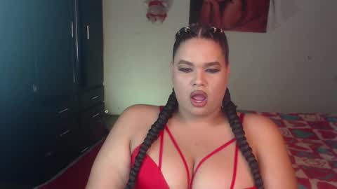 Snapshot of camila_fuenmayor chatting on October 16, 2025, 4:35 am online show from October 16, 2025, 4:35 am