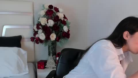 Snapshot of camilasofiia chatting on December 27, 2024, 7:24 pm Camila online show from December 27, 2024, 7:24 pm