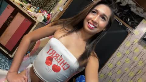 Snapshot of camillaslutttx chatting on October 18, 2025, 11:55 am camillaaa ig mszane3e online show from October 18, 2025, 11:55 am