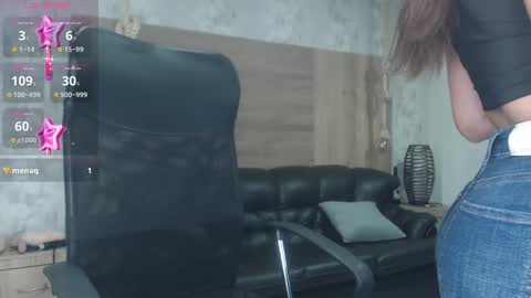 Snapshot of camille_diaz19 chatting on March 3, 2025, 10:20 pm Camille online show from March 3, 2025, 10:20 pm