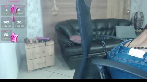 Snapshot of camille_diaz19 chatting on March 8, 2025, 10:34 pm Camille online show from March 8, 2025, 10:34 pm