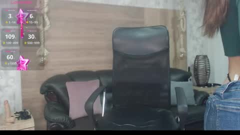 Snapshot of camille_diaz19 chatting on March 10, 2025, 8:45 pm Camille online show from March 10, 2025, 8:45 pm