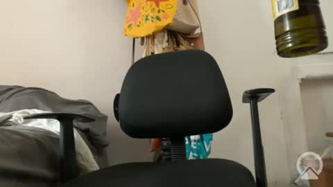 Snapshot of camilo7073 chatting on September 19, 2025, 2:40 pm camilo7073 online show from September 19, 2025, 2:40 pm