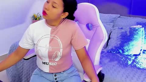 Candy online show from October 16, 2025, 6:42 pm