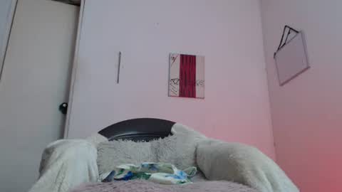 Snapshot of candy_cumy1 chatting on December 22, 2024, 6:26 pm Dayan Camila online show from December 22, 2024, 6:26 pm