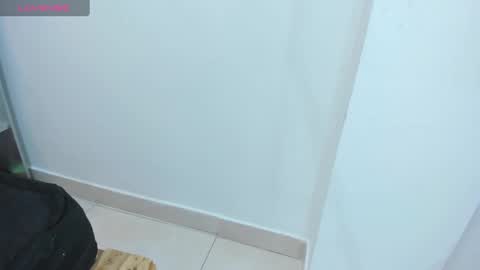 Snapshot of candy_rogeers chatting on March 12, 2025, 3:46 am Candy online show from March 12, 2025, 3:46 am