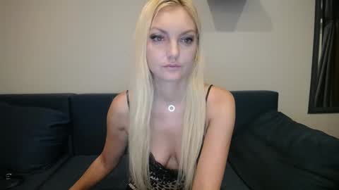 Snapshot of candycathc chatting on February 4, 2025, 10:54 am candycathc online show from February 4, 2025, 10:54 am