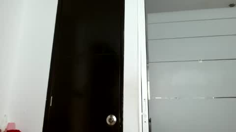 Snapshot of candygirlsweett chatting on February 22, 2025, 4:51 pm CandySweetGril online show from February 22, 2025, 4:51 pm